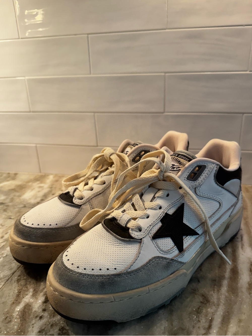 Golden Goose White Sneakers with Black Star and Gray Accents - Style Forty2